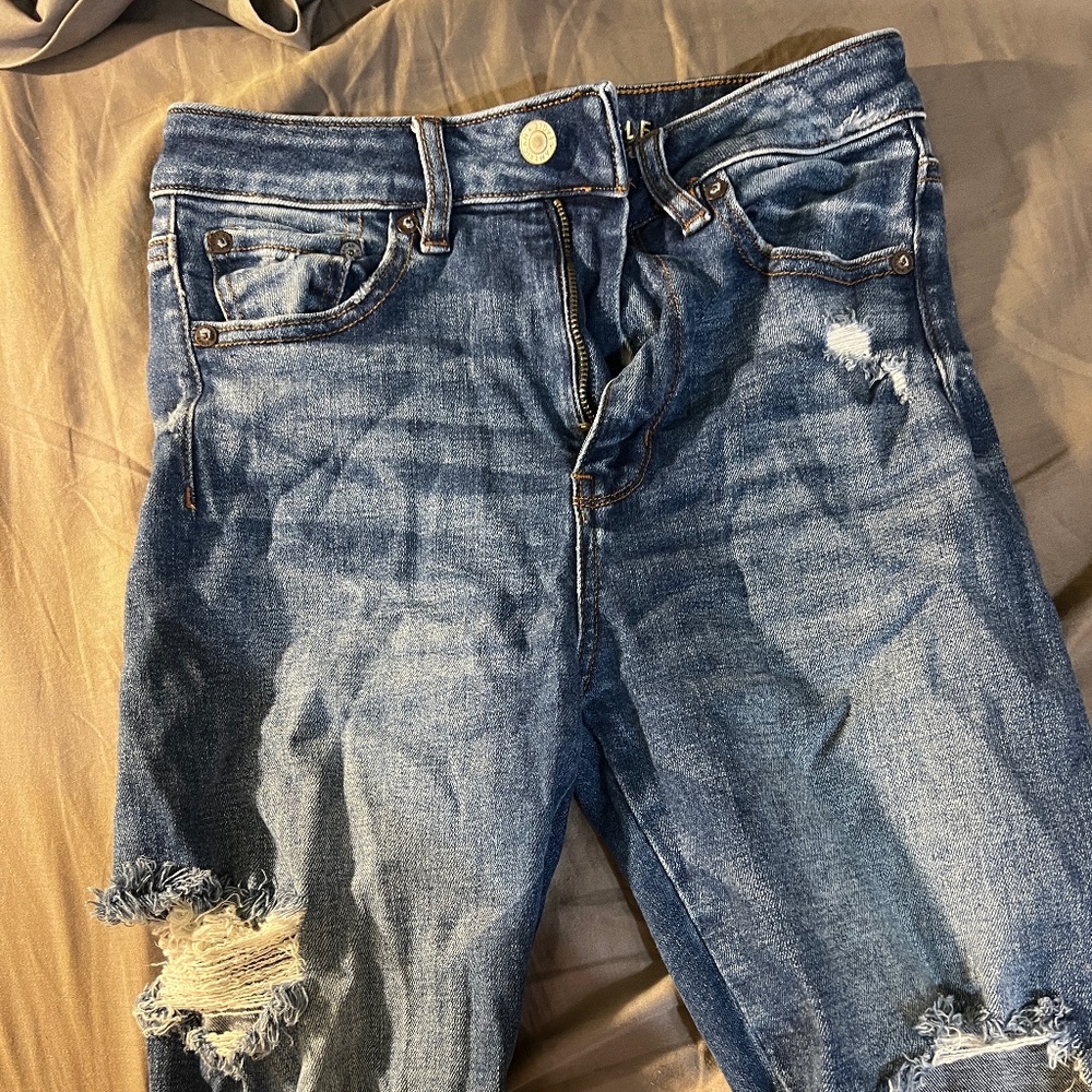 AE Super High Rise Distressed Jeggings